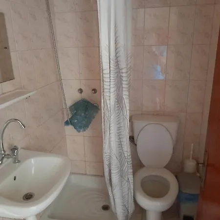 Aggeliki Apartman *